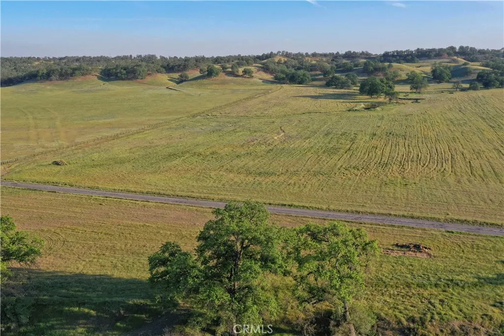 15385 Weston Road Corning, CA 96029 - Photo 19 of 75 a view of an ocean from a balcony