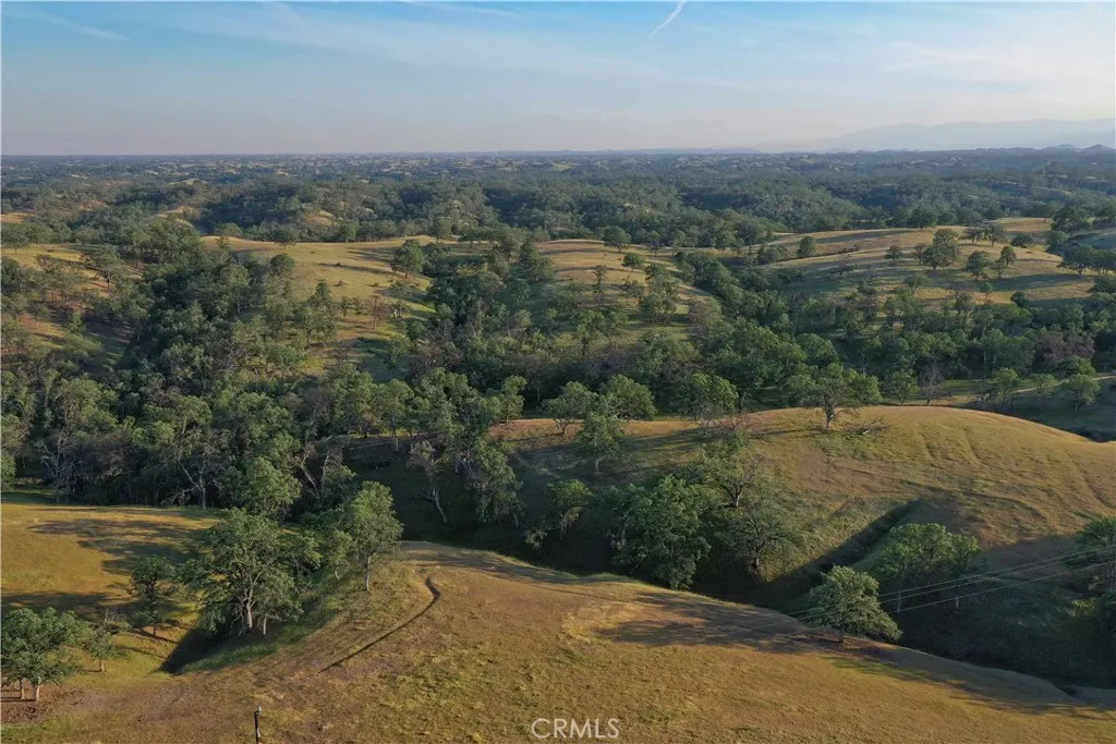15385 Weston Road Corning, CA 96029 - Photo 40 of 75 a view of a city with mountains in the background