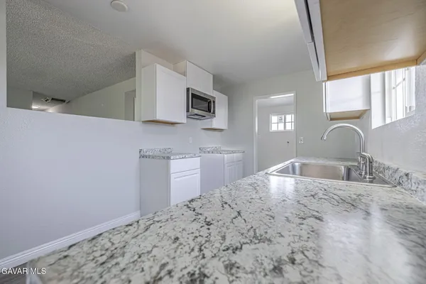 $399,900 | 45575 6th Street East, Lancaster, CA 93535