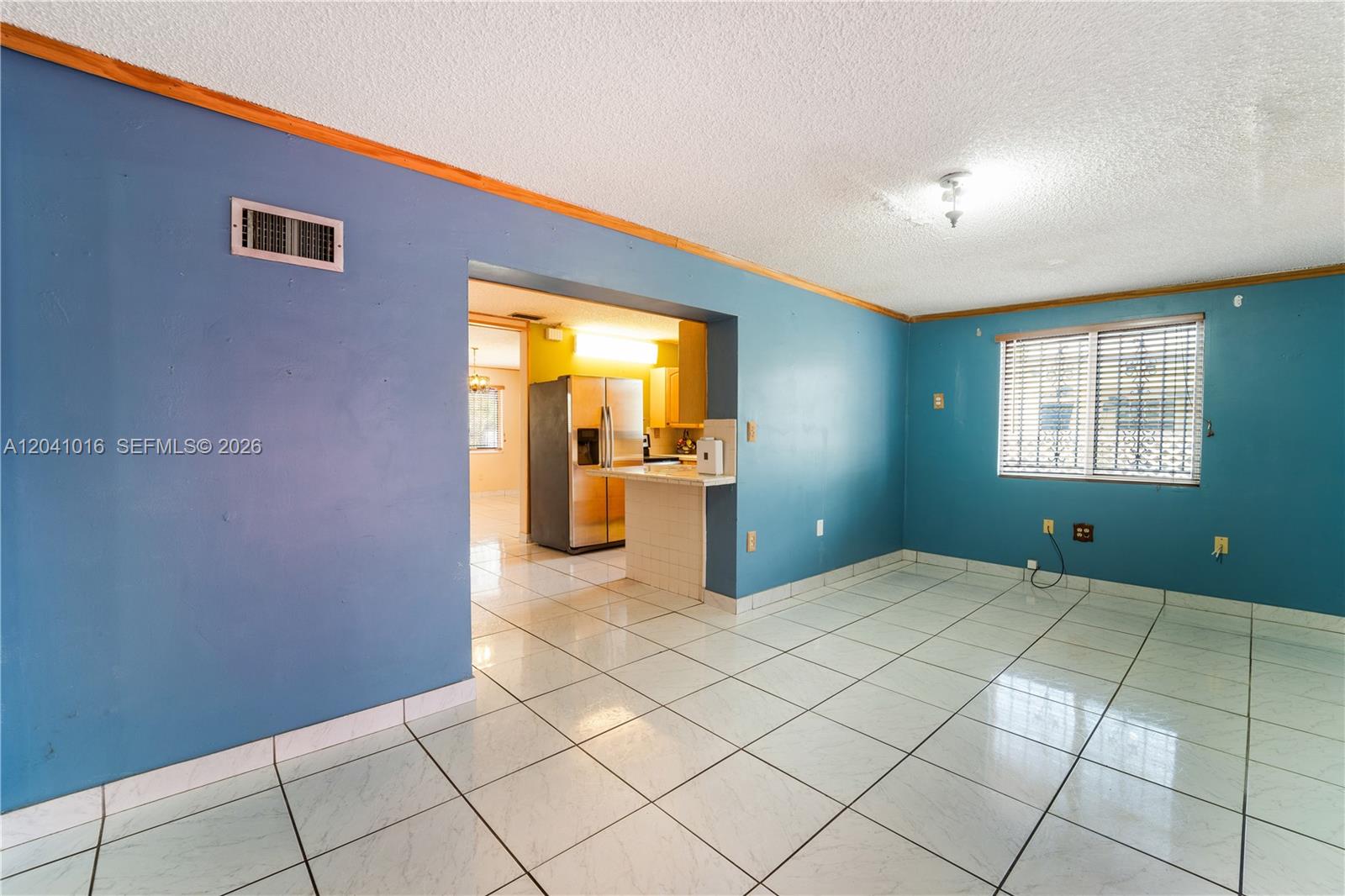 11941 Southwest 4th Street Miami, FL 33184 - Photo 13 of 40