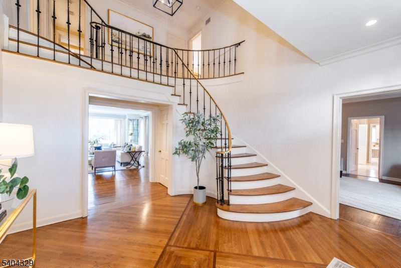 112 Heller Way Montclair, NJ 07043 - Photo 2 of 49