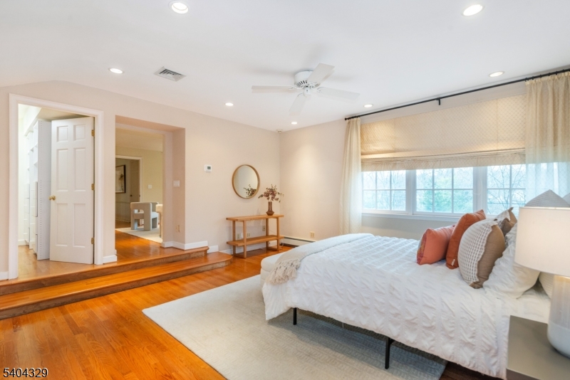 112 Heller Way Montclair, NJ 07043 - Photo 21 of 49