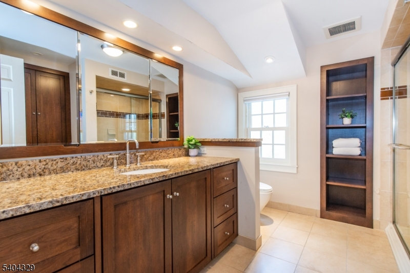 112 Heller Way Montclair, NJ 07043 - Photo 26 of 49