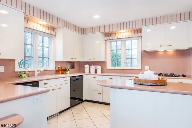 $2,750,000 | 112 Heller Way, Montclair, NJ 07043