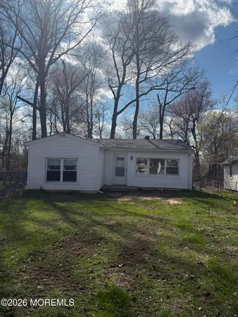 $3,800 | 33 Weaverville Road, Freehold, NJ 07728