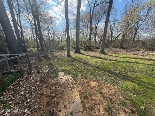 $3,800 | 33 Weaverville Road, Freehold, NJ 07728