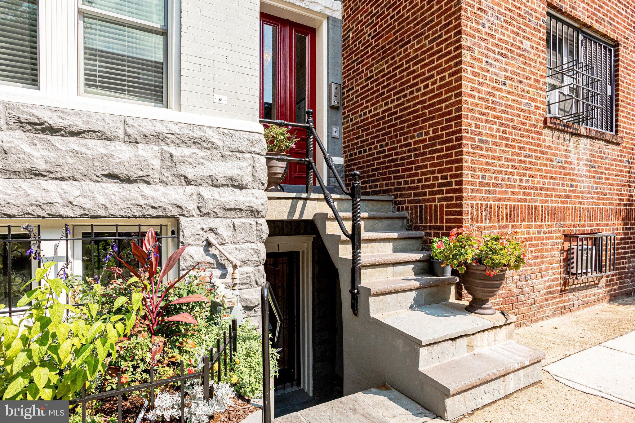 1817 Riggs Place Northwest, Unit 1 Washington, DC 20009 - Photo 4 of 31