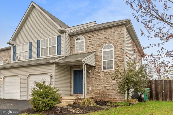 $325,000 | 769 Hunter Drive, Pennsburg, PA 18073