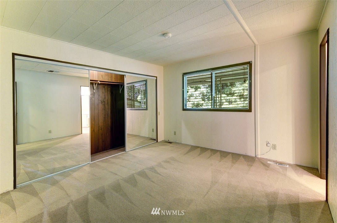 12712 Northeast 190th Street Bothell, WA 98011 - Photo 12 of 18