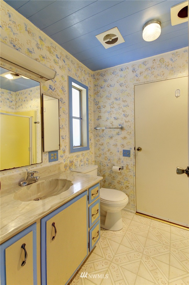 12712 Northeast 190th Street Bothell, WA 98011 - Photo 15 of 18