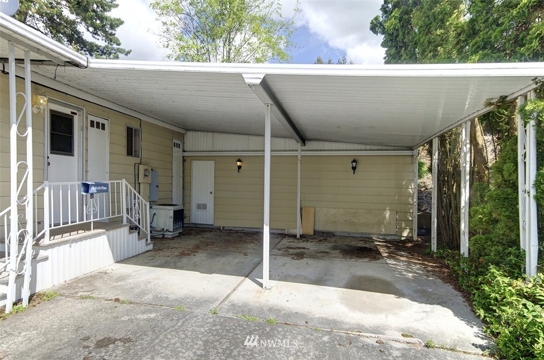 12712 Northeast 190th Street Bothell, WA 98011 - Photo 17 of 18