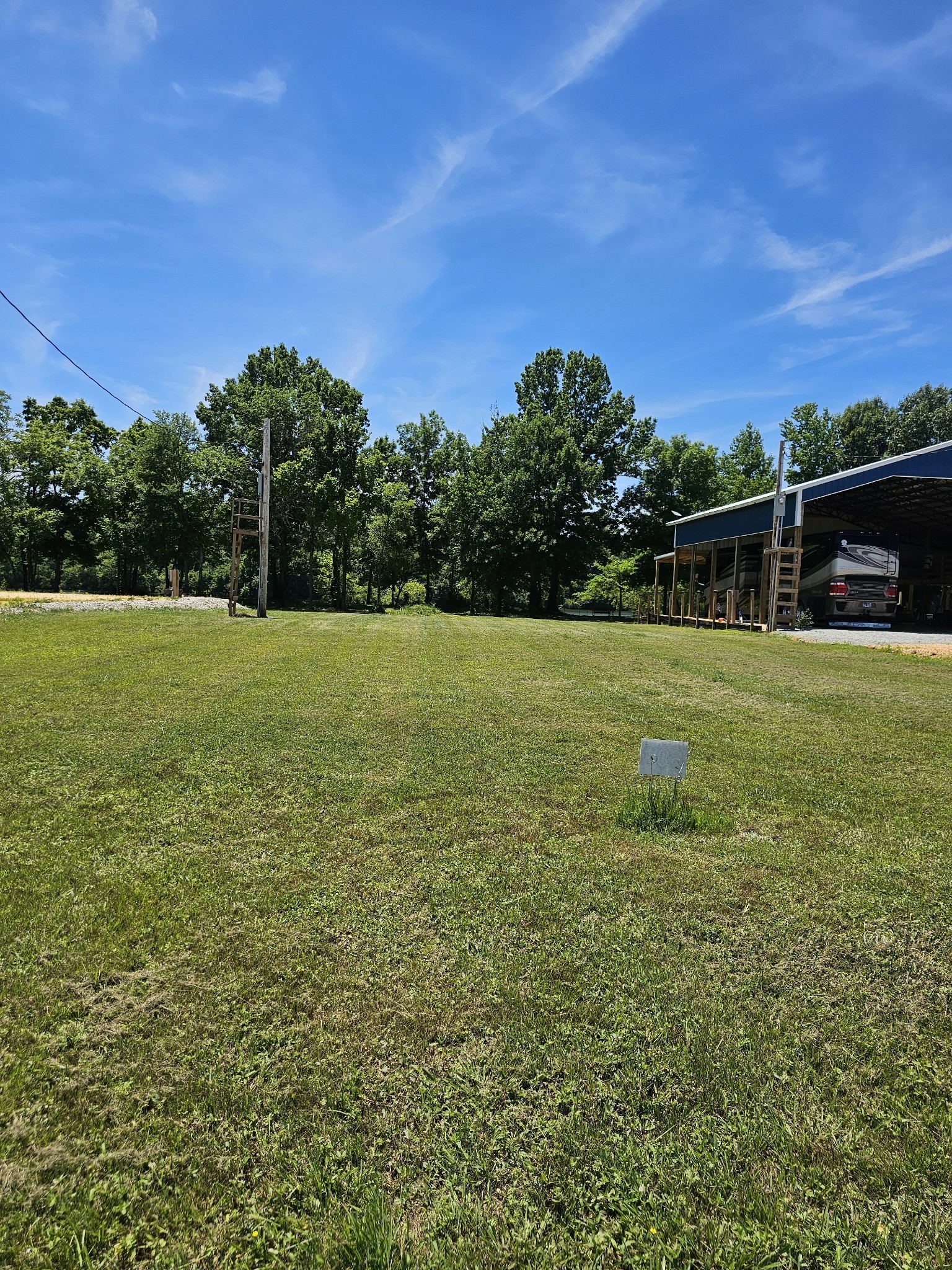 855 Hardin Bottom River Road Clifton, TN 38425 - Photo 6 of 23 a view of a field with an ocean
