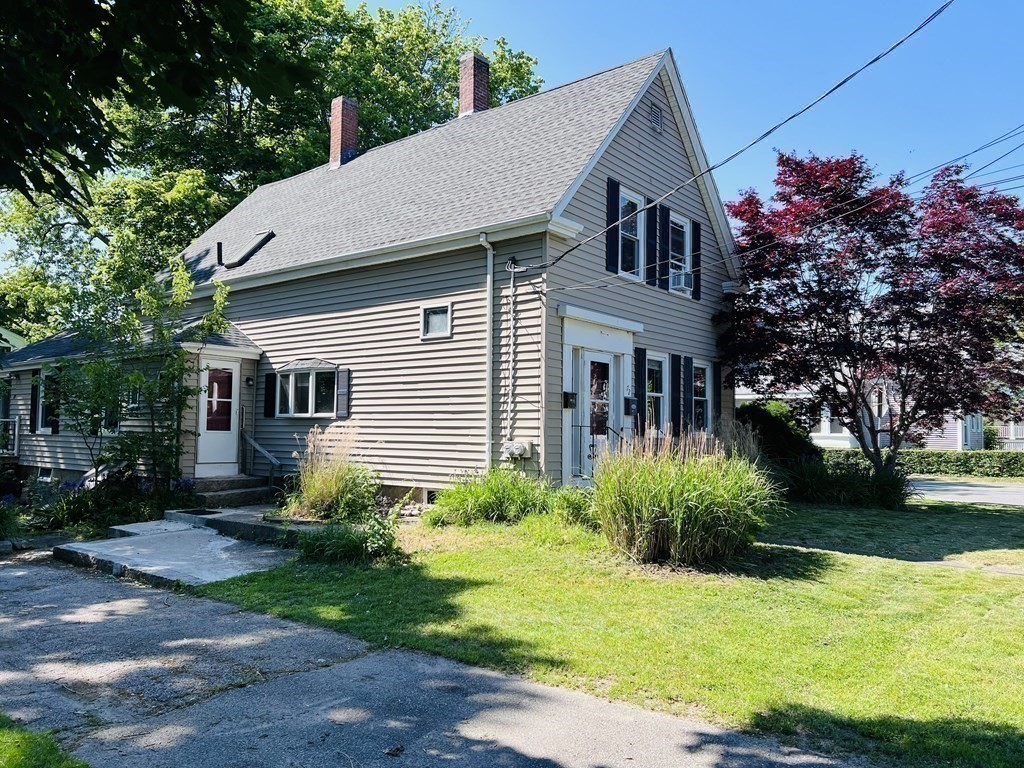 72 Oak Street Middleboro, MA 02346 - Photo 38 of 42 a view of a yard in front of house