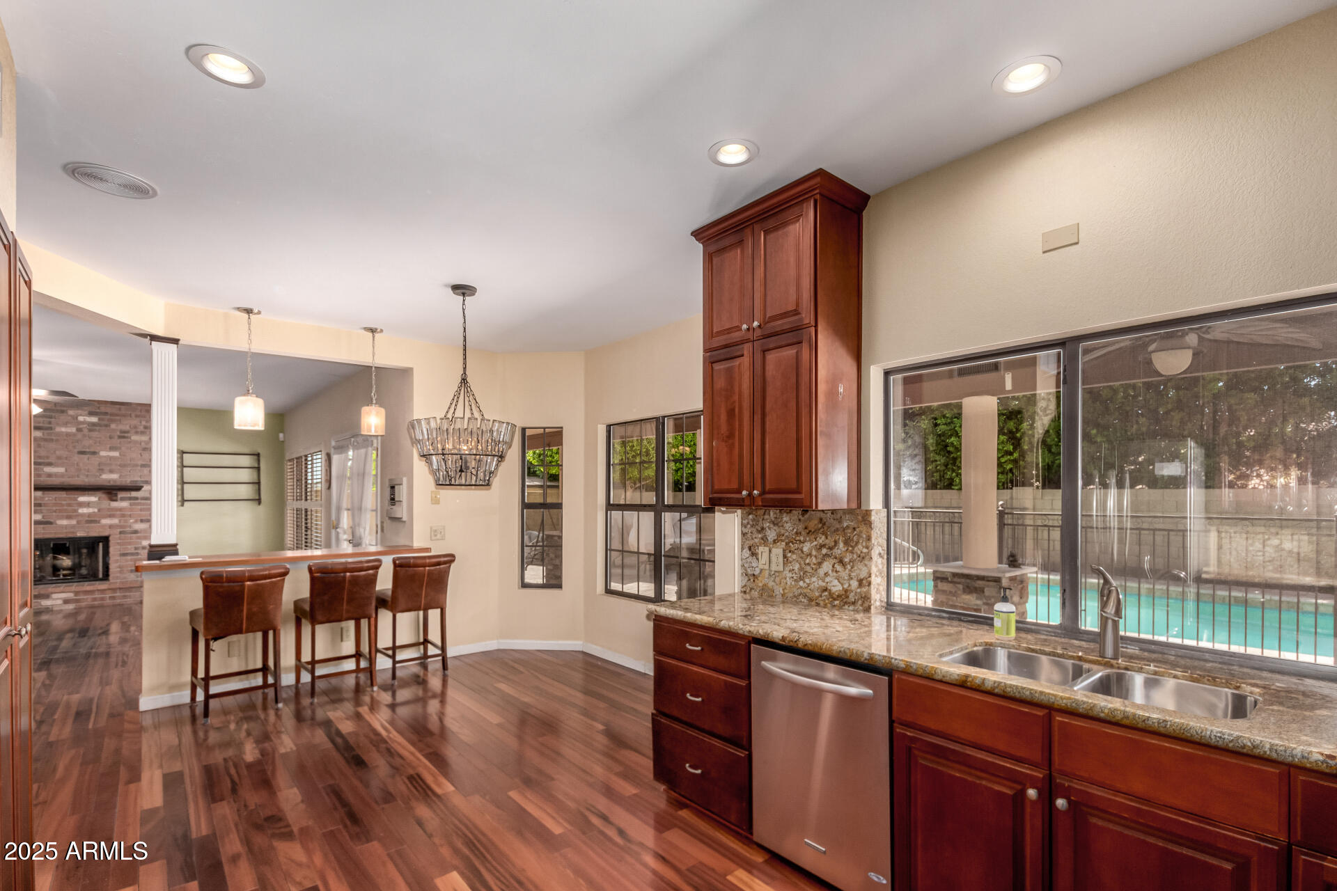 2018 East Redfield Road Tempe, AZ 85283 - Photo 11 of 40 13 - Redfield