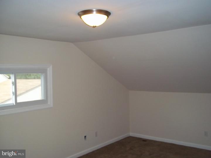 11 Goldengate Road Levittown, PA 19057 - Photo 5 of 25 Gallery Image 5