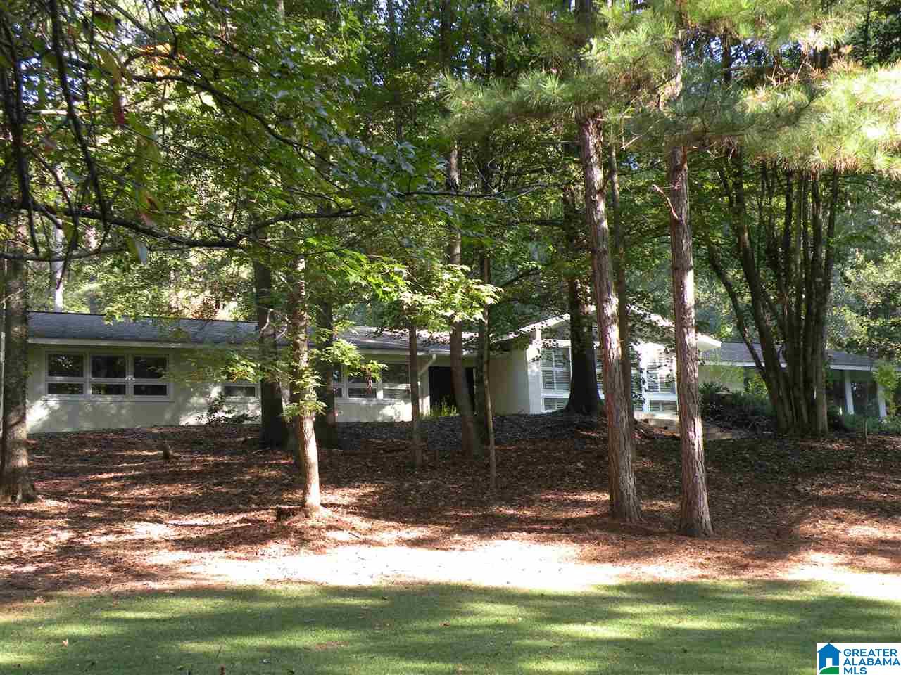 2424 Lake Terrace Road Sylacauga, AL 35150 - Photo 4 of 35