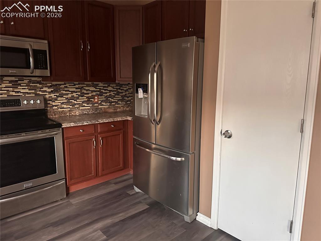 628 Prairie Star Circle Colorado Springs, CO 80916 - Photo 11 of 37