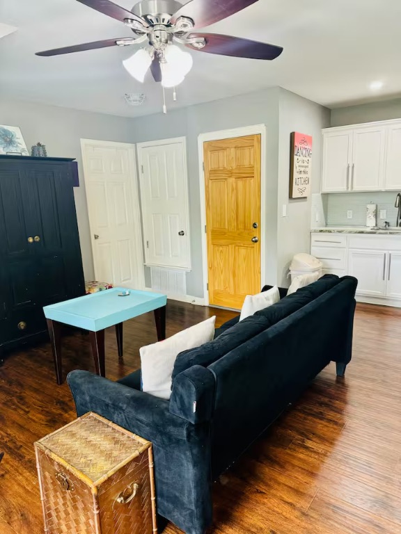 401 Witte Road Kyle, TX 78640 - Photo 24 of 33 a living room with furniture and a table