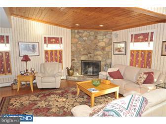 209 East Eagle Road Havertown, PA 19083 - Photo 9 of 12 Great Room
