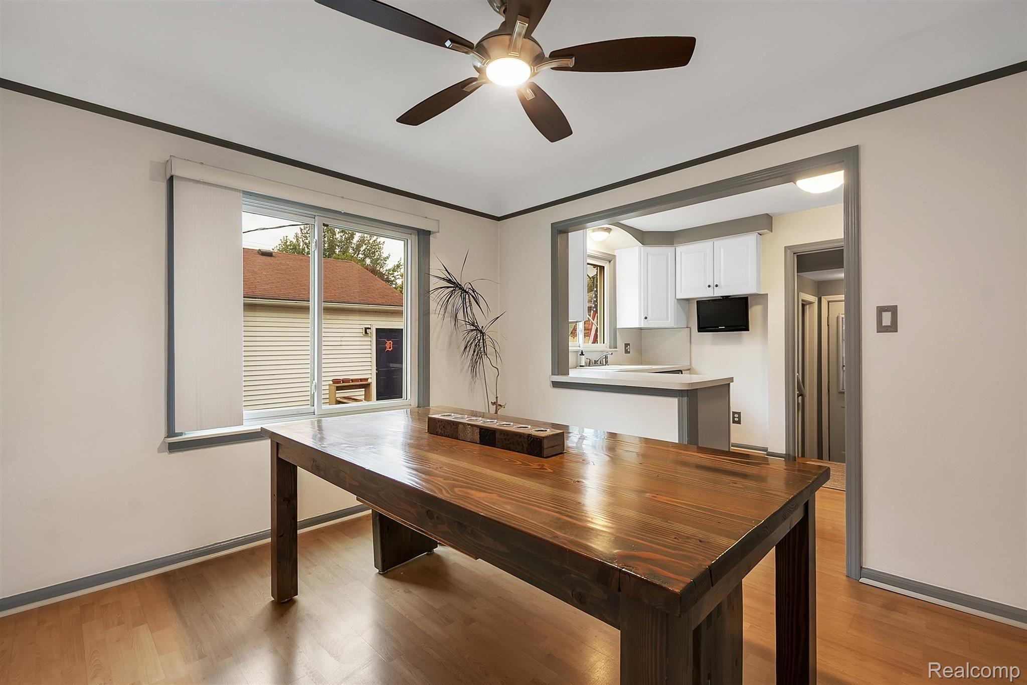 7338 Rosedale Boulevard Allen Park, MI 48101 - Photo 12 of 31 11-7338 Rosedale Blvd-WindowStill-R.jpg