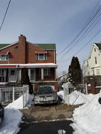 $599,999 | 4727 Matilda Avenue | Wakefield