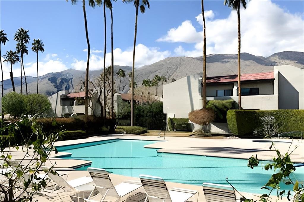 1150 East Amado Road, Unit 8B1 Palm Springs, CA 92262 - Photo 8 of 10