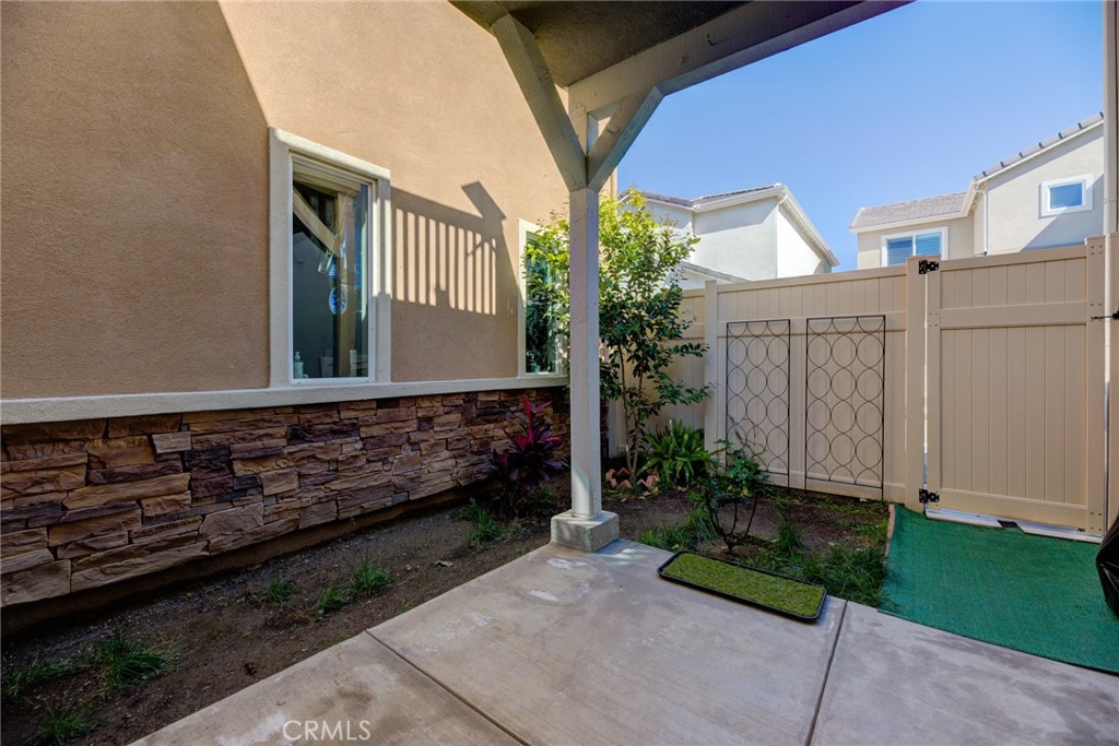11 Lilac Lane Compton, CA 90221 - Photo 35 of 49 a front view of a house with garden