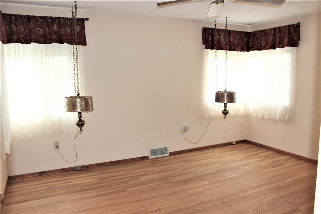 2292 Tilbrook Road Monroeville, PA 15146 - Photo 6 of 17 Large Master Bedroom!