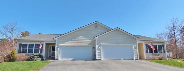 $470,000 | 40 Kathryn Lane, Unit 40, Bangor, ME 04401