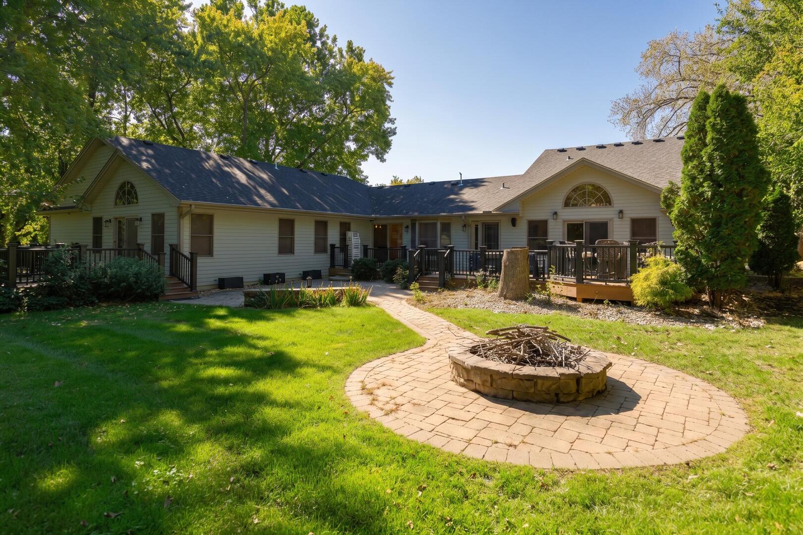 5-s571 Tuthill Road Naperville, IL 60563 - Photo 3 of 32 Gallery Image 3