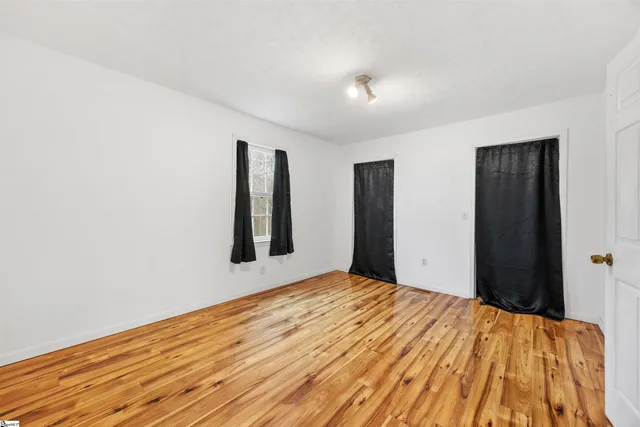 $240,000 | 1016 Lee Vaughn Road, Simpsonville, SC 29681