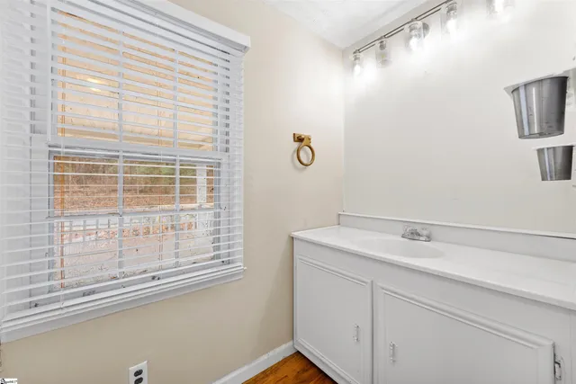 $240,000 | 1016 Lee Vaughn Road, Simpsonville, SC 29681