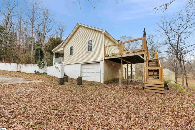 $240,000 | 1016 Lee Vaughn Road, Simpsonville, SC 29681