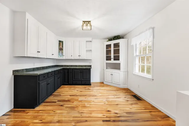 $240,000 | 1016 Lee Vaughn Road, Simpsonville, SC 29681