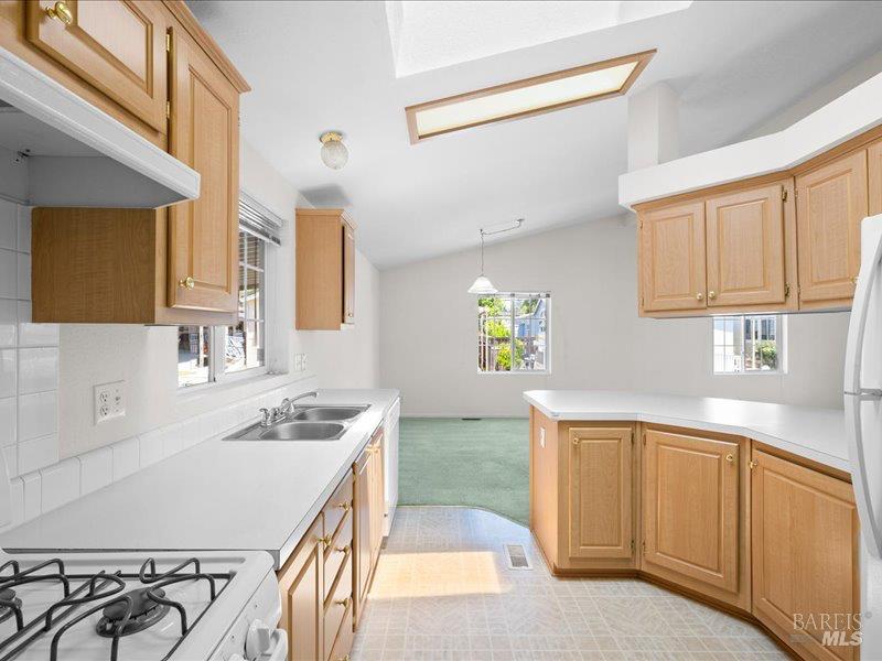 8173 Willow Street Windsor, CA 95492 - Photo 17 of 47