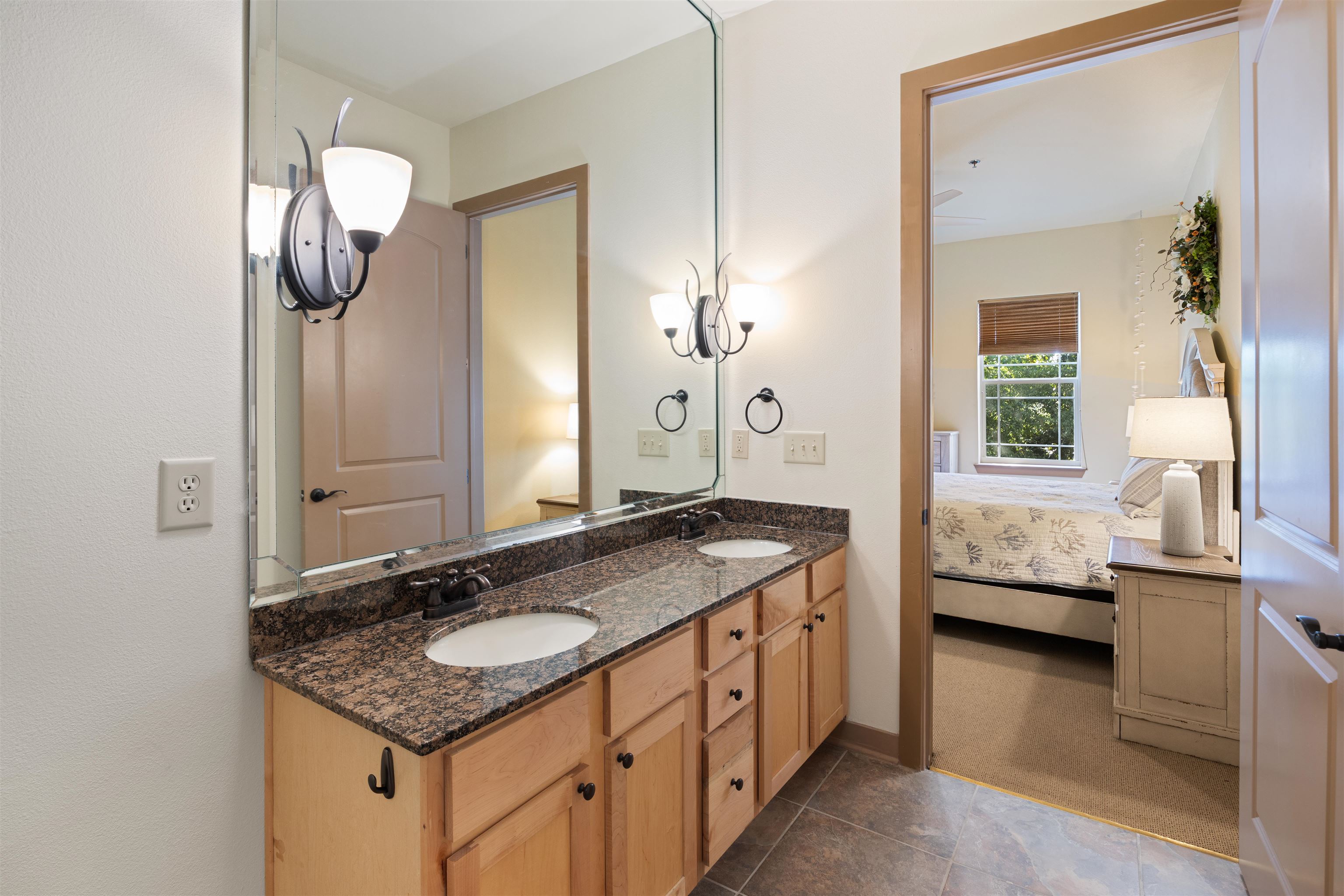 1430 Regency Road, Unit B201 Gulf Shores, AL 36542 - Photo 25 of 59 Bathroom