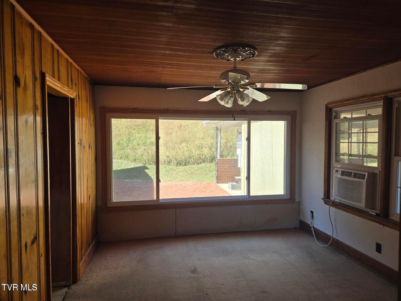 1142 Jackson Hollow Road Kingsport, TN 37663 - Photo 33 of 51 33