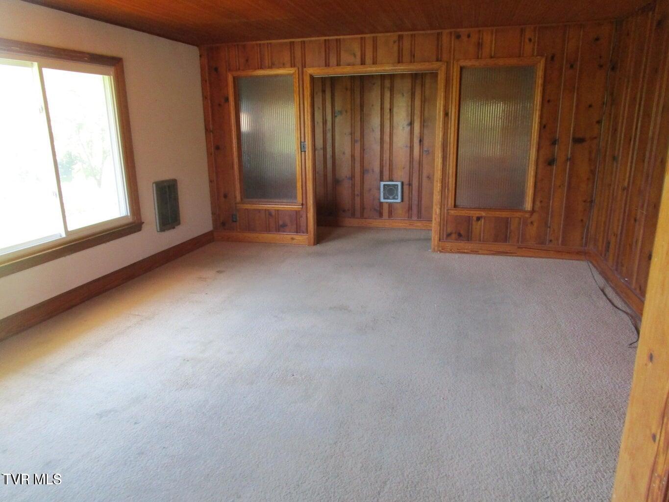 1142 Jackson Hollow Road Kingsport, TN 37663 - Photo 8 of 51 8