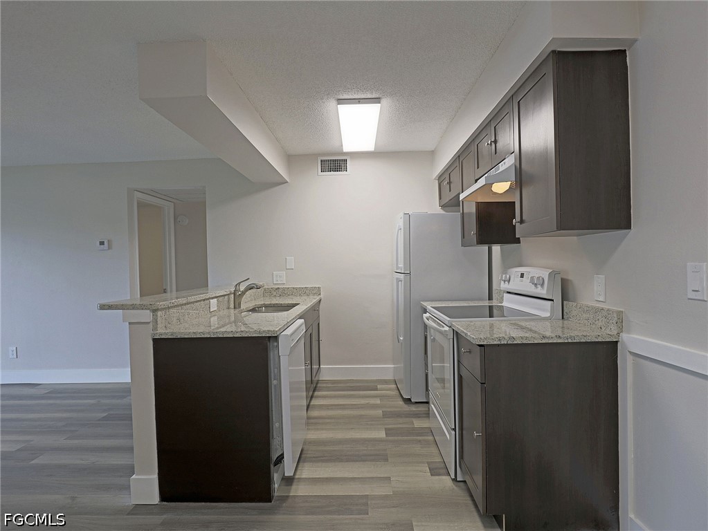 5303 Summerlin Road, Unit 315 Fort Myers, FL 33919 - Photo 5 of 12