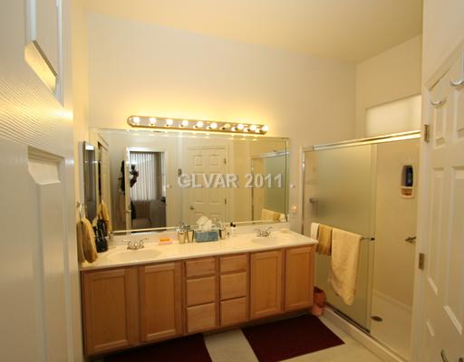 480 Edgefield Ridge Place Henderson, NV 89012 - Photo 8 of 10 Master Bath/Spa.