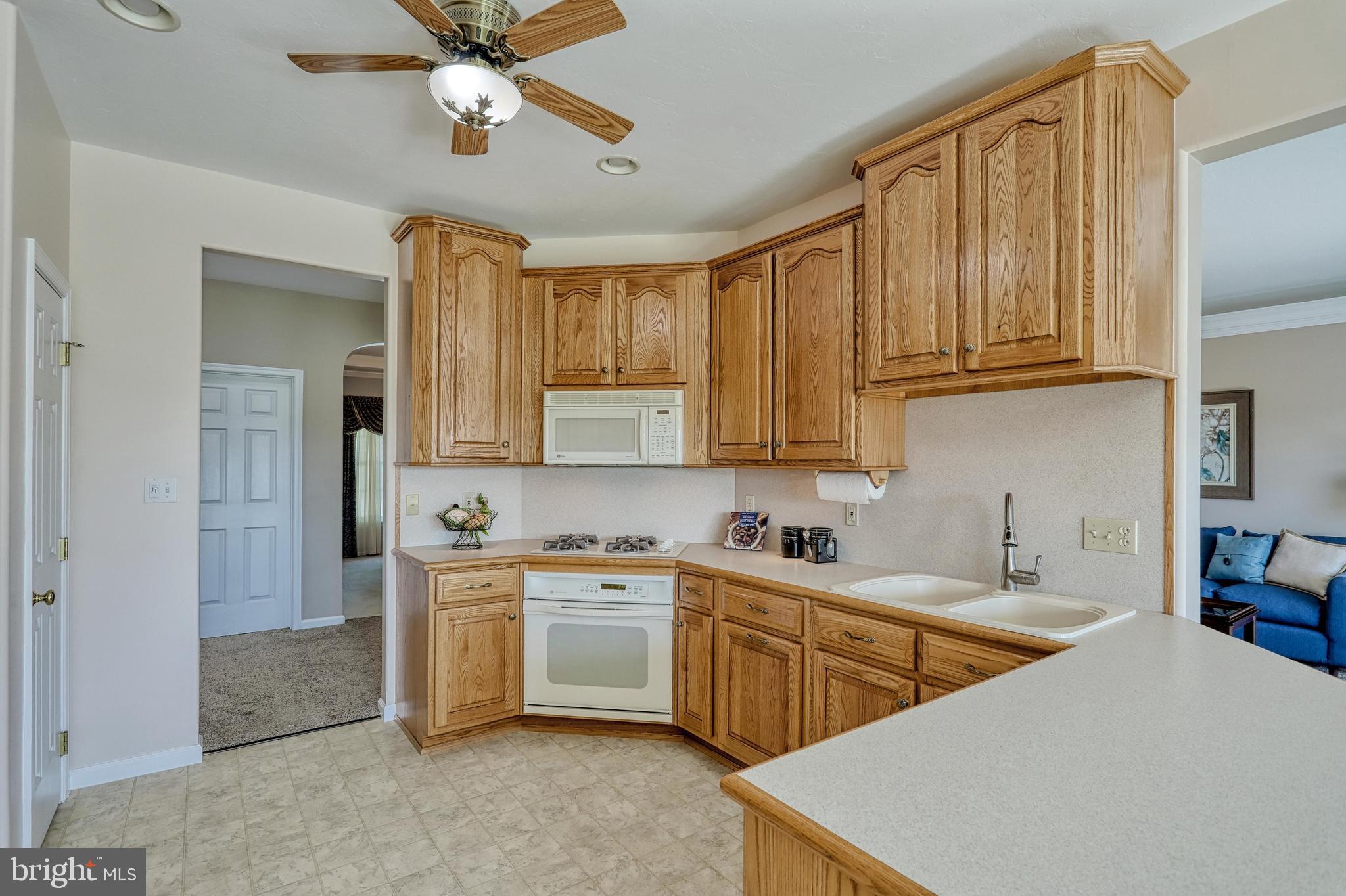210 Ridgefield Drive York, PA 17403 - Photo 16 of 71 Gallery Image 16