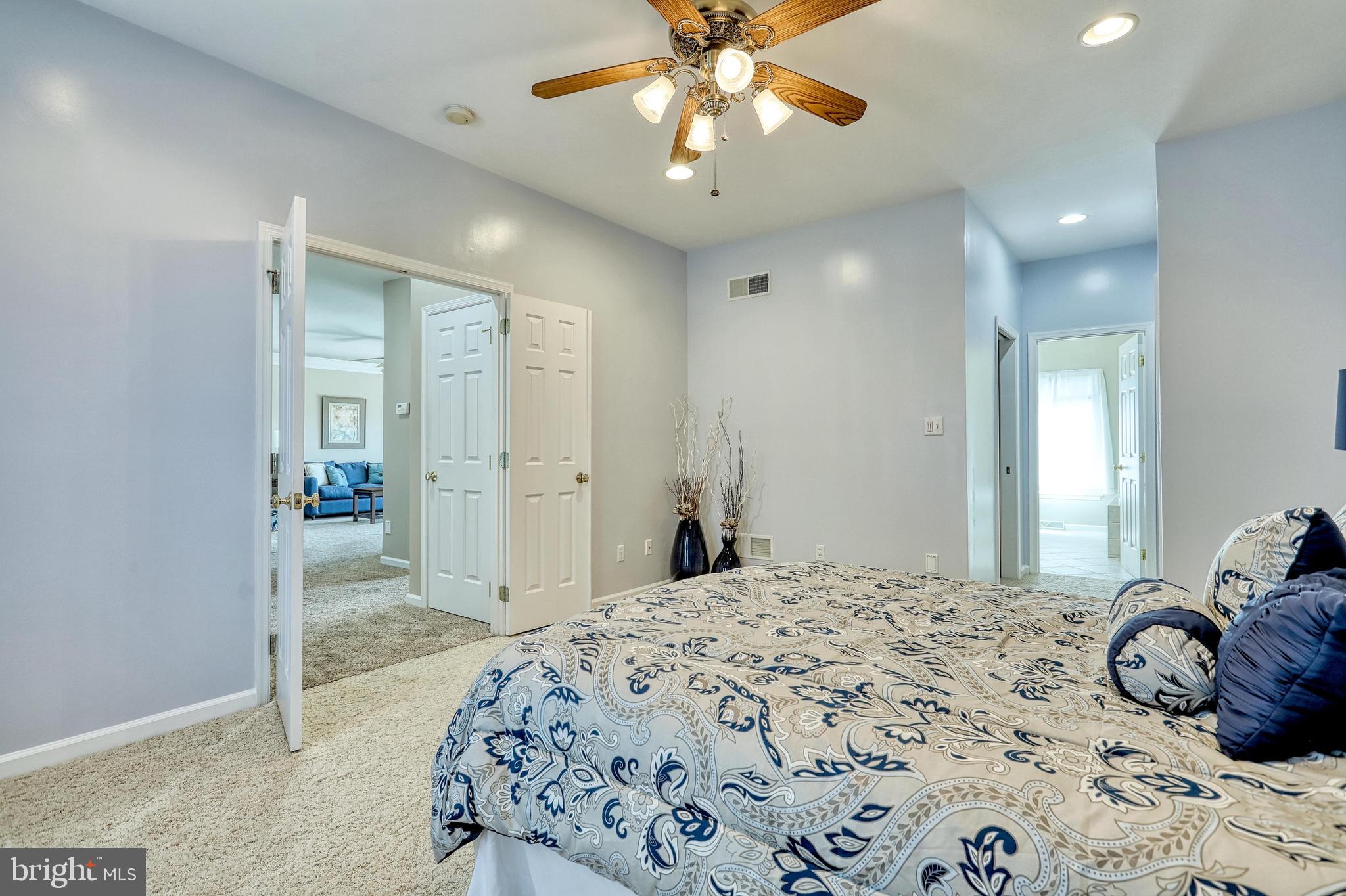 210 Ridgefield Drive York, PA 17403 - Photo 25 of 71 Gallery Image 25