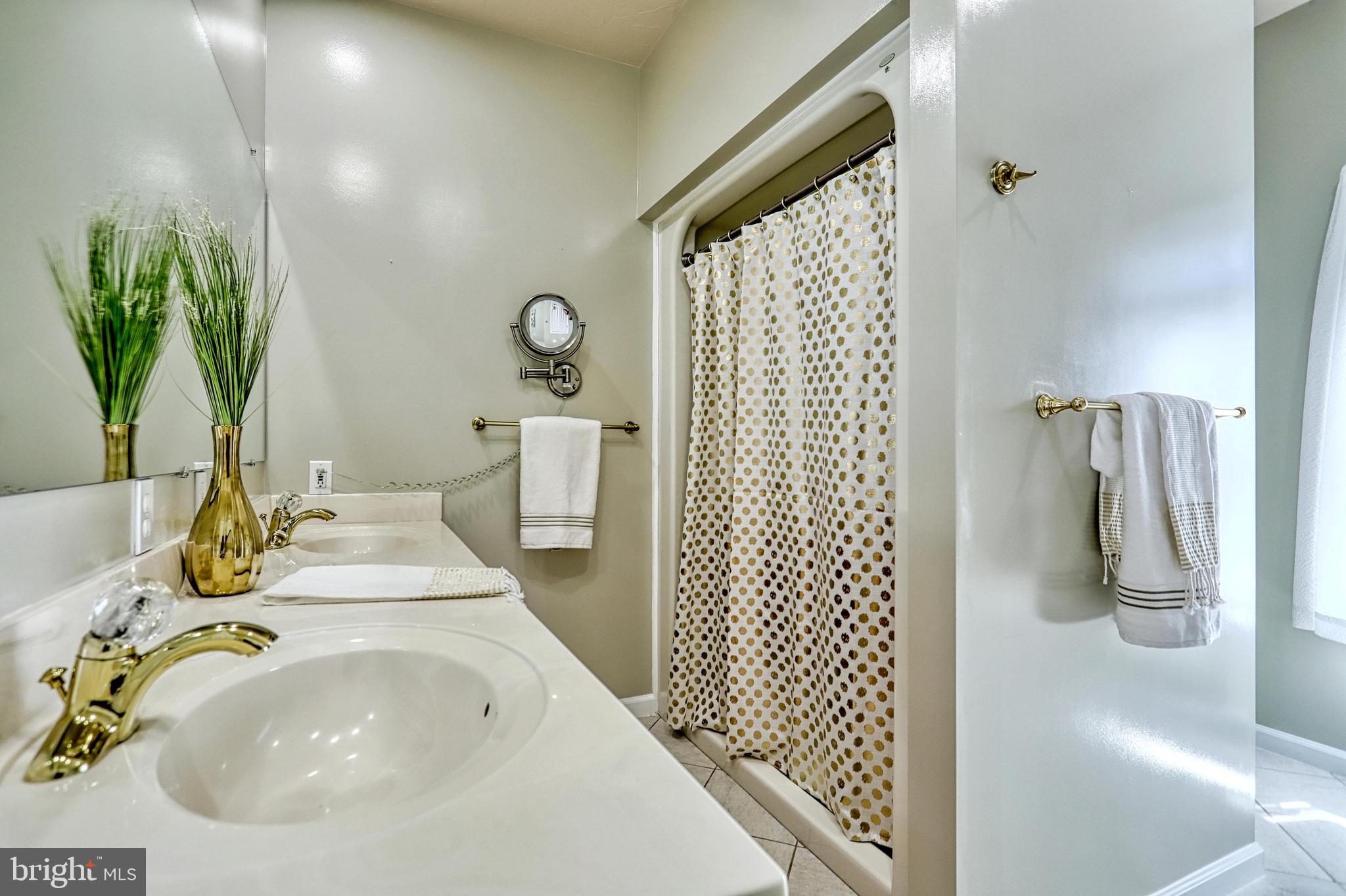 210 Ridgefield Drive York, PA 17403 - Photo 29 of 71 Gallery Image 29