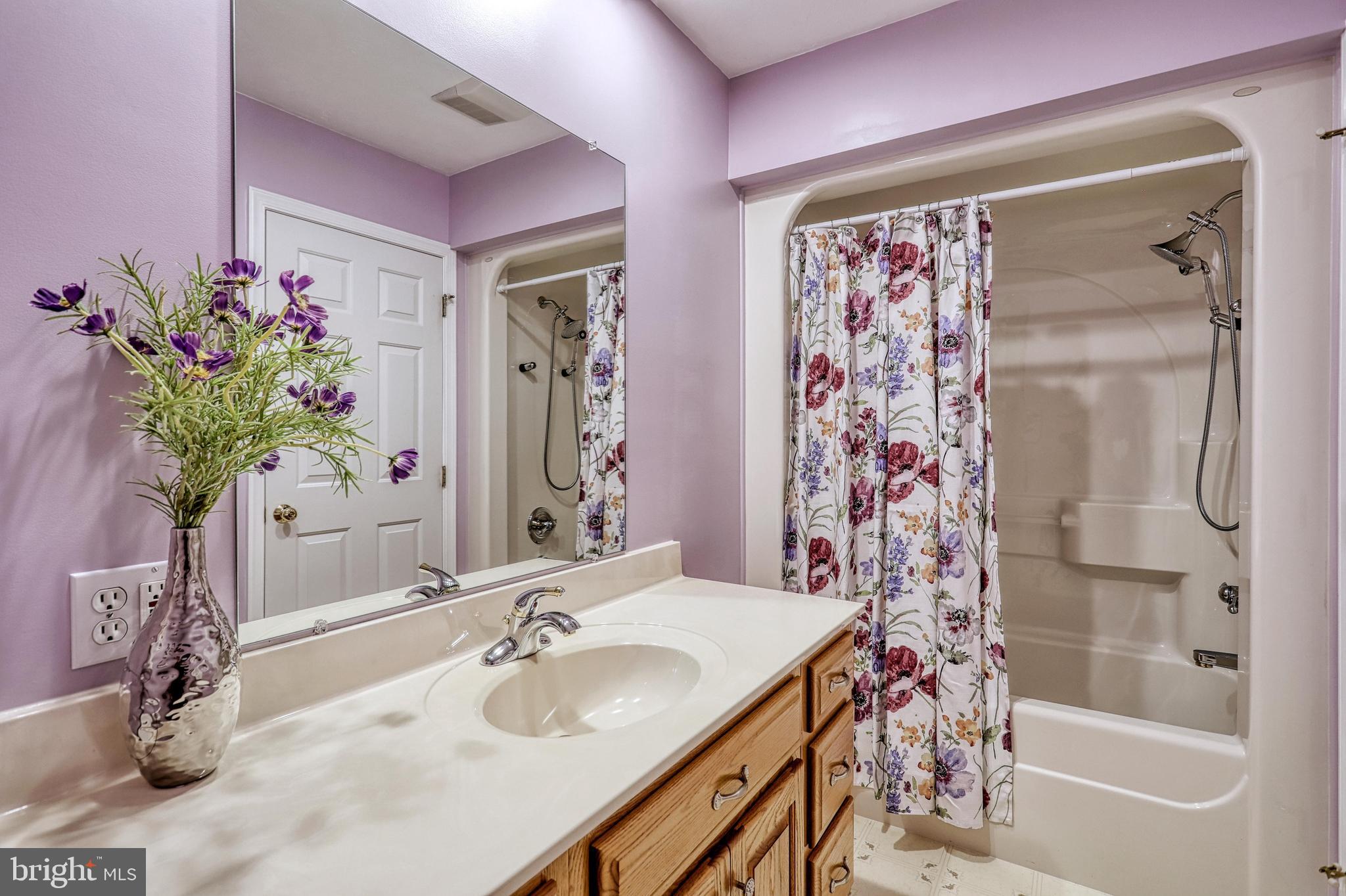 210 Ridgefield Drive York, PA 17403 - Photo 33 of 71 Gallery Image 33