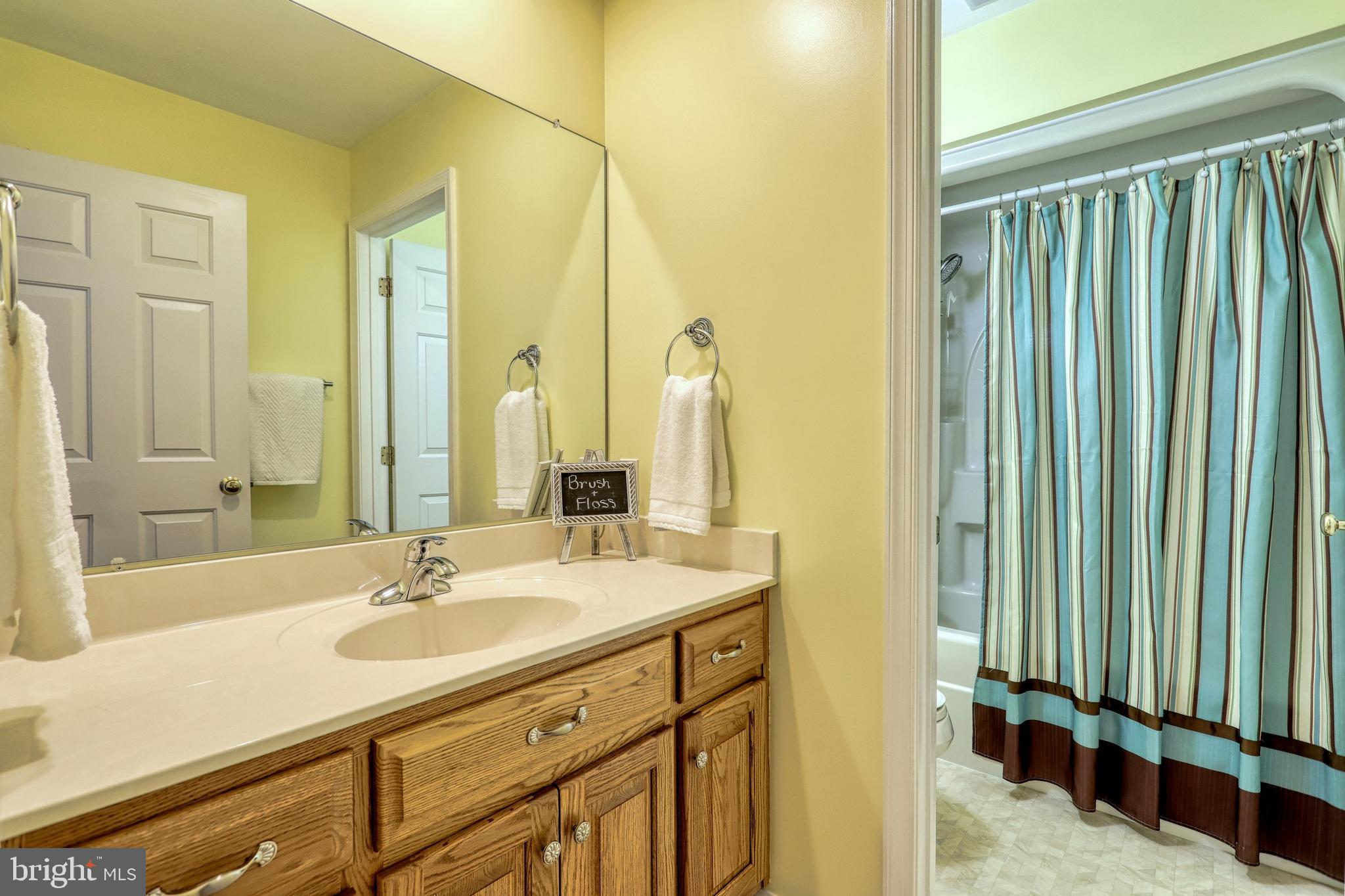 210 Ridgefield Drive York, PA 17403 - Photo 35 of 71 Gallery Image 35