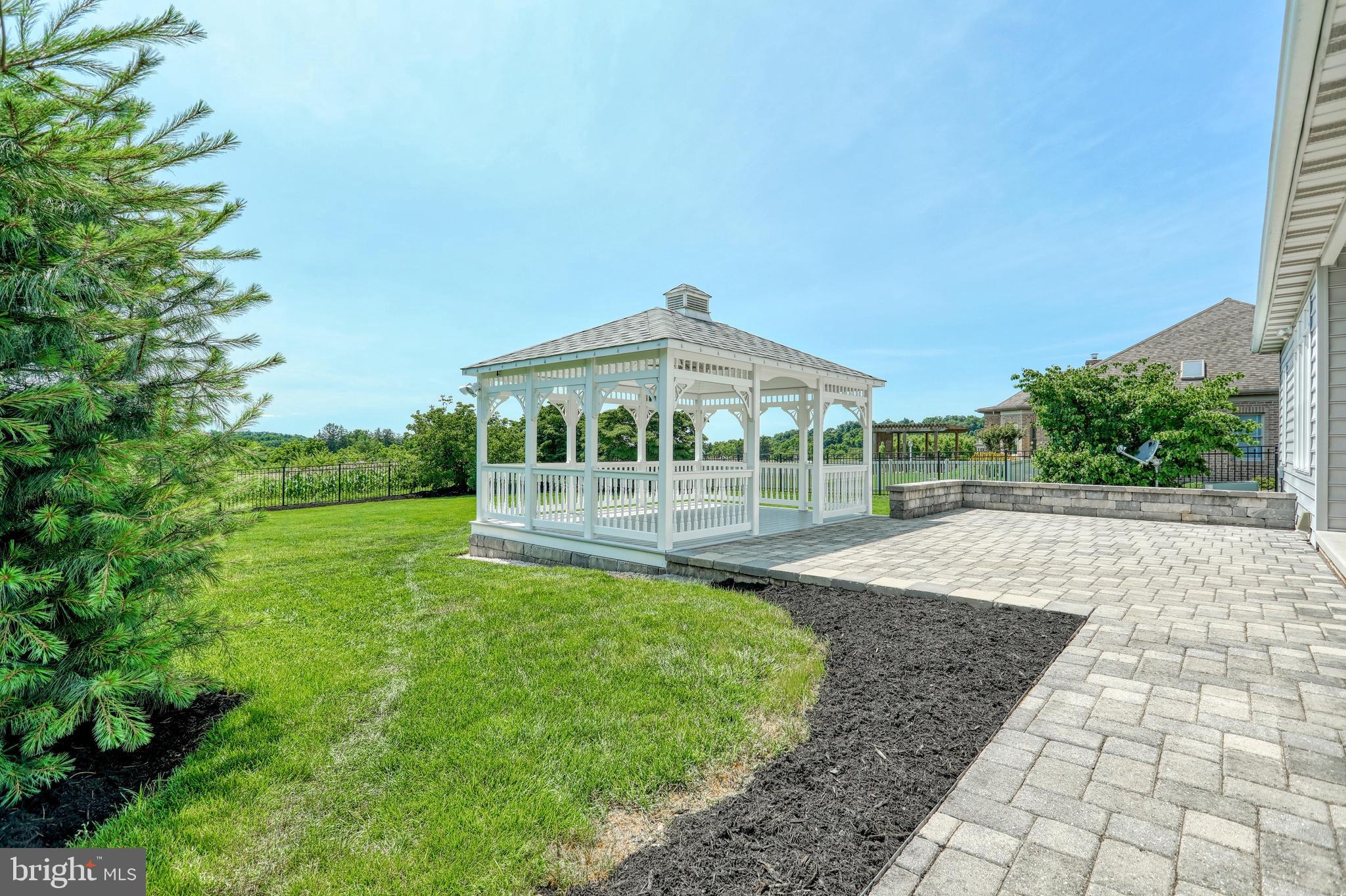 210 Ridgefield Drive York, PA 17403 - Photo 46 of 71 Gallery Image 46