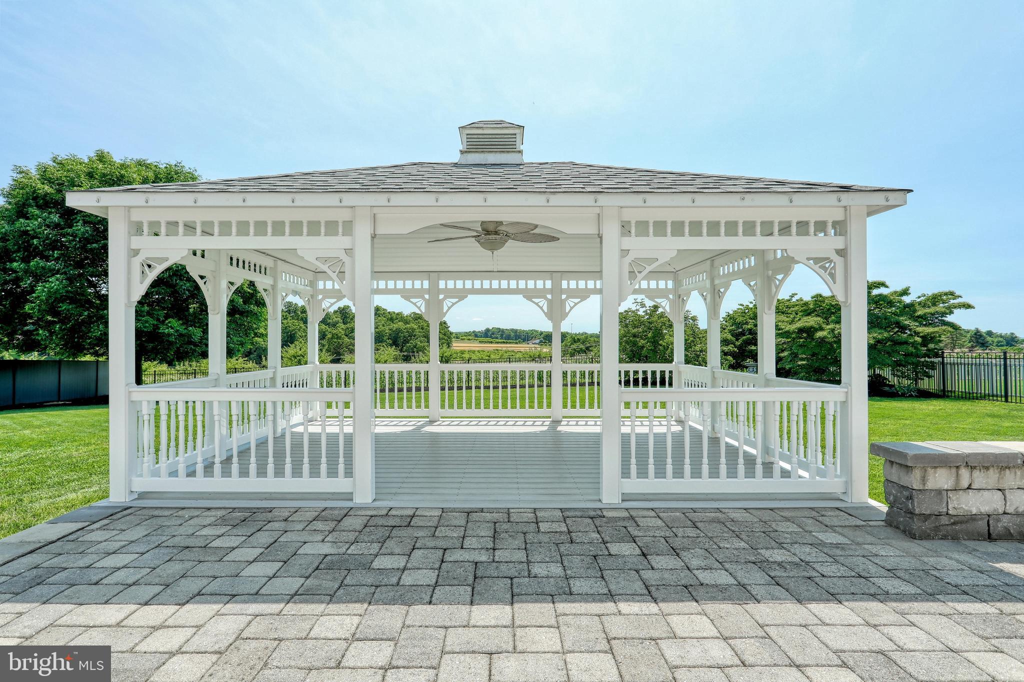 210 Ridgefield Drive York, PA 17403 - Photo 49 of 71 Gallery Image 49