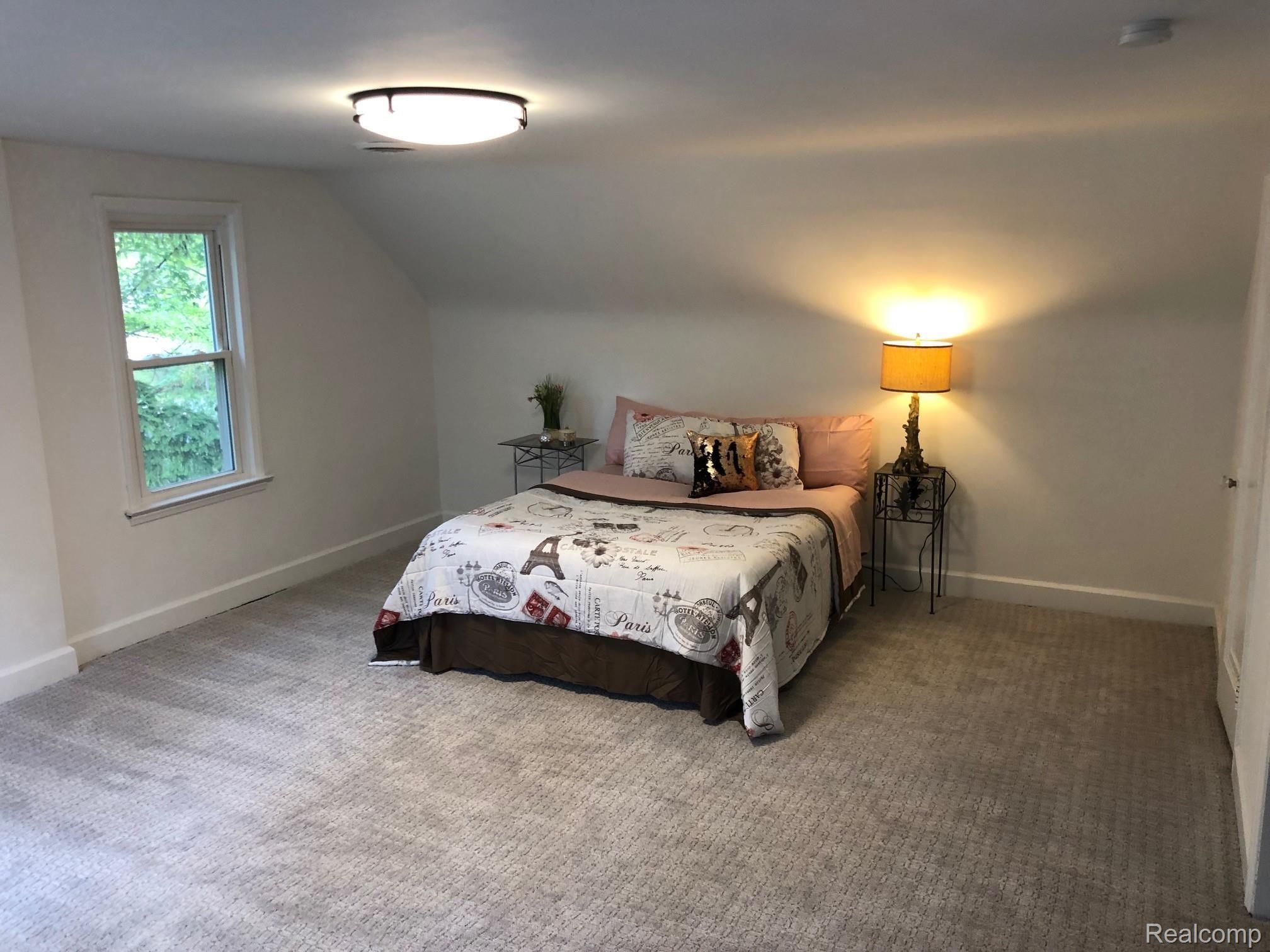 21517 Greenview Road Southfield, MI 48075 - Photo 23 of 32 IMG_0831.jpg
