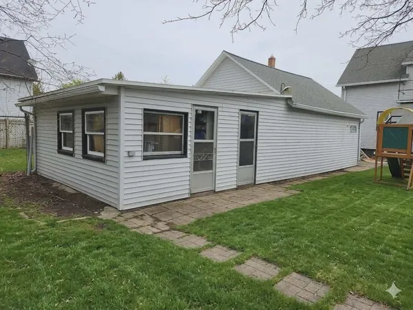 $198,000 | 1420 Hawthorne Avenue, Two Rivers, WI 54241