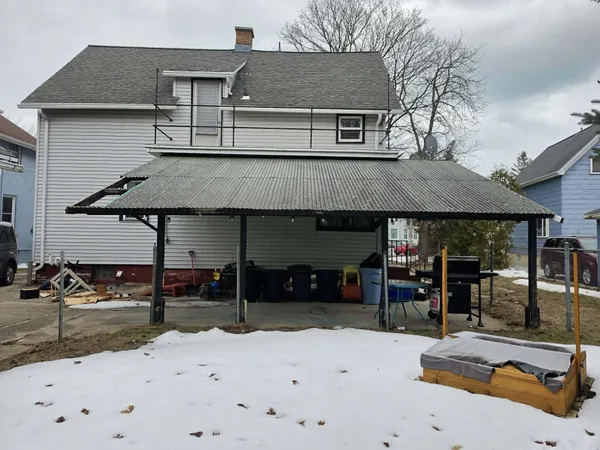 $198,000 | 1420 Hawthorne Avenue, Two Rivers, WI 54241